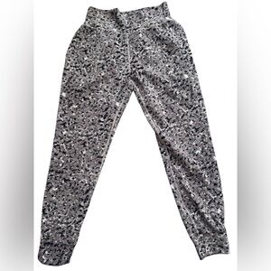Athleta salutation textured jogger size large